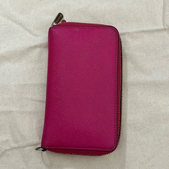 Michael Kors Wallet - Picture 3 of 5